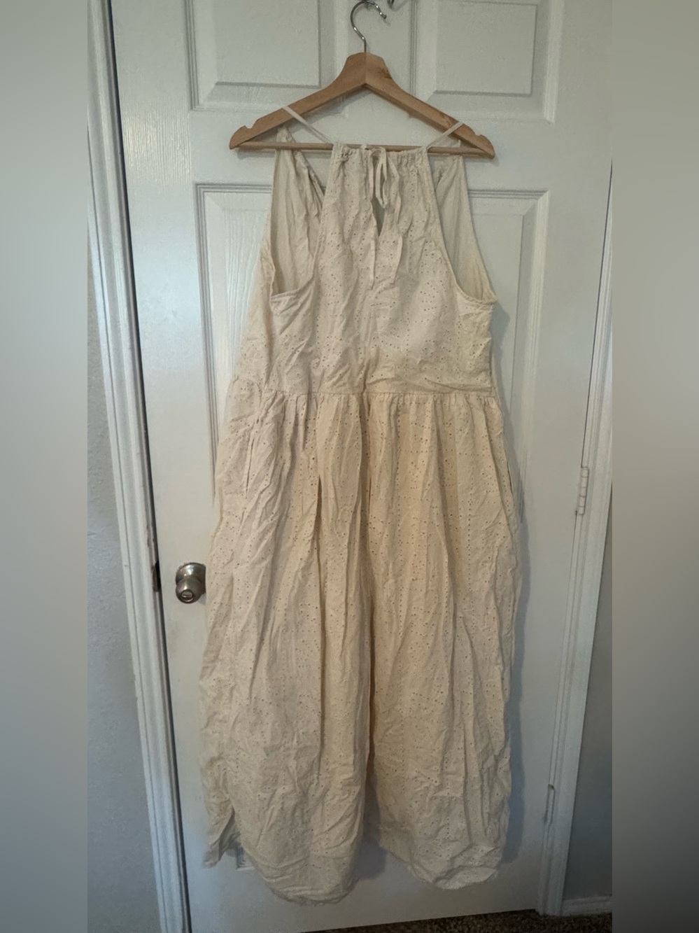 Universal Thread Cream Eyelet Maxi Dress - Picture 4 of 7